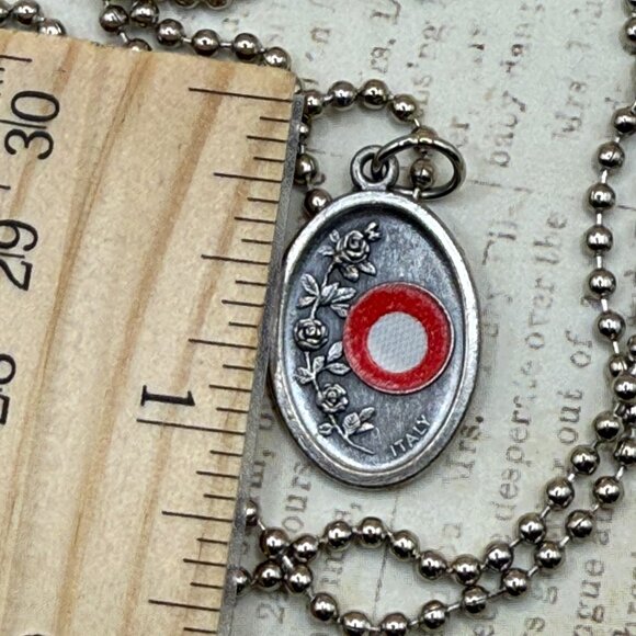 Saint St Philomena Italy Religious Medal Necklace with Cloth Relic - Picture 11 of 12